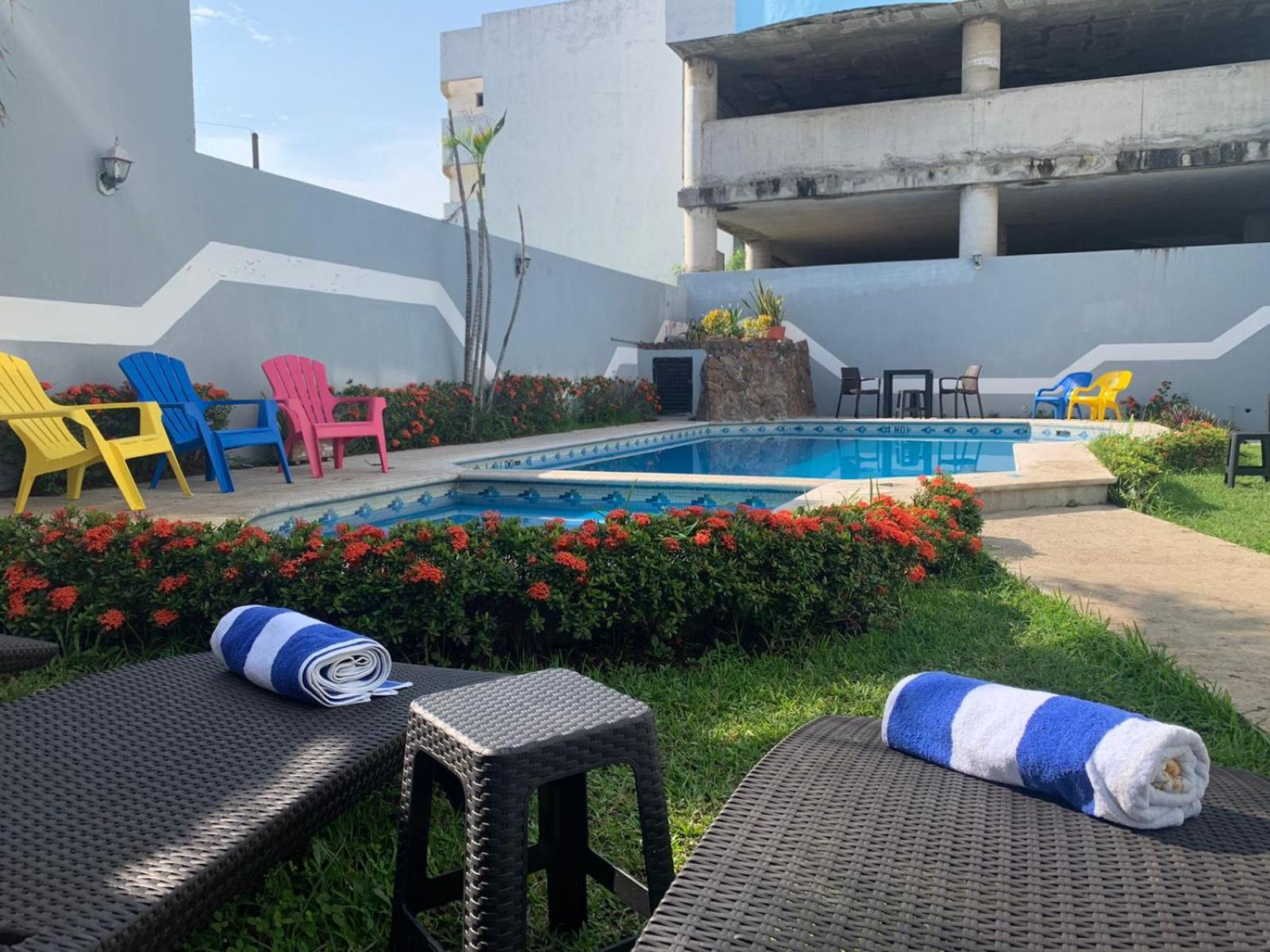 Hotel Plaza Jardin 56/70