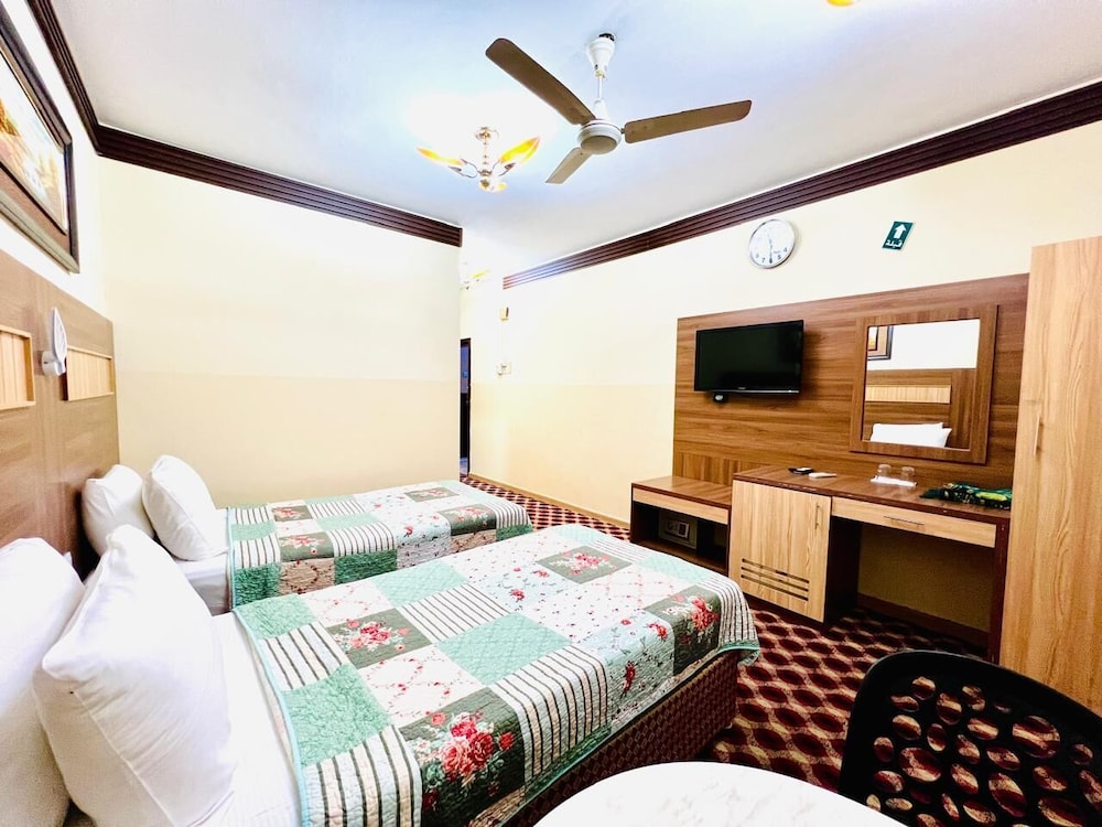 Al Ahrar Hotel 21/34