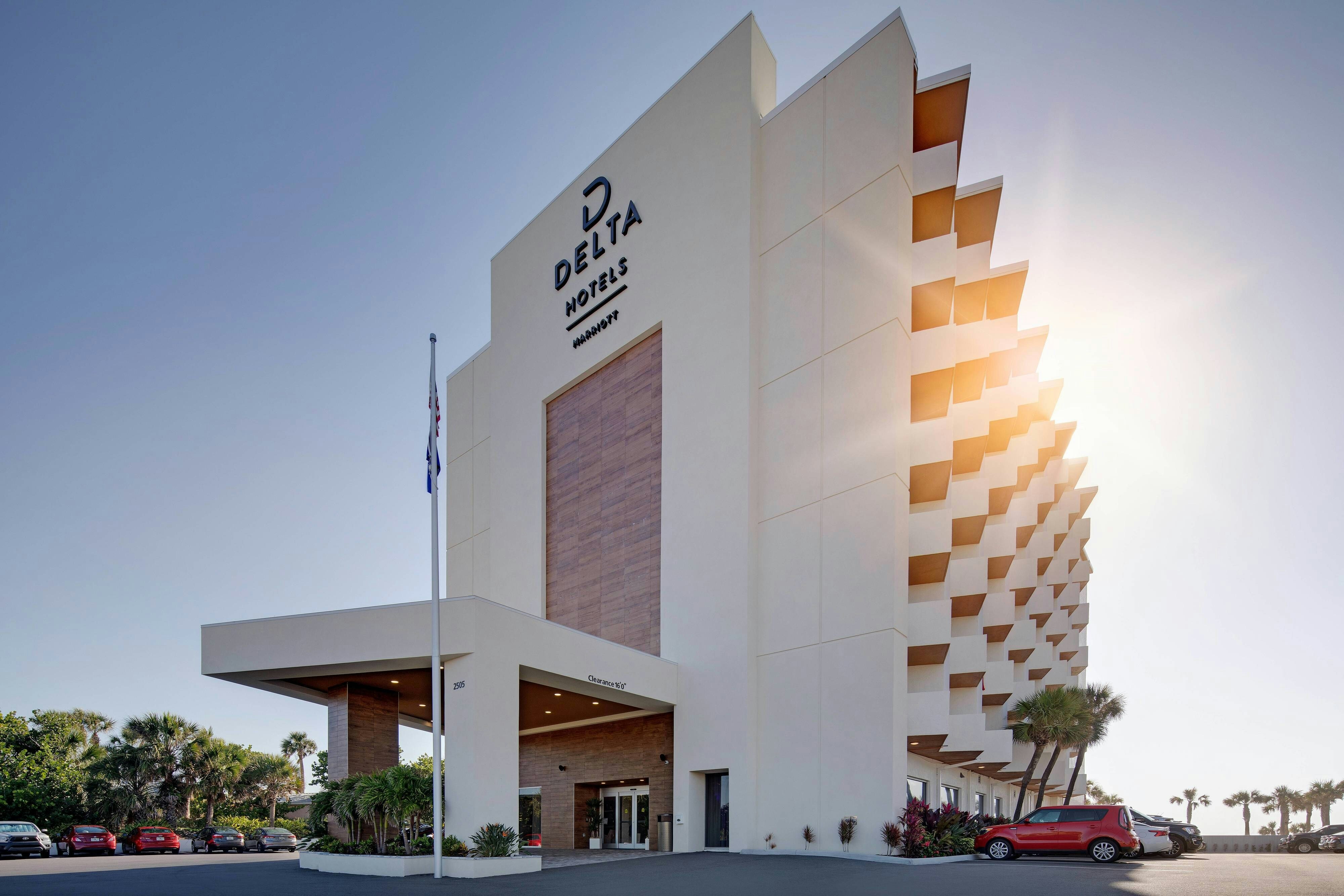 Delta Hotels Daytona Beach Oceanfront 1/15