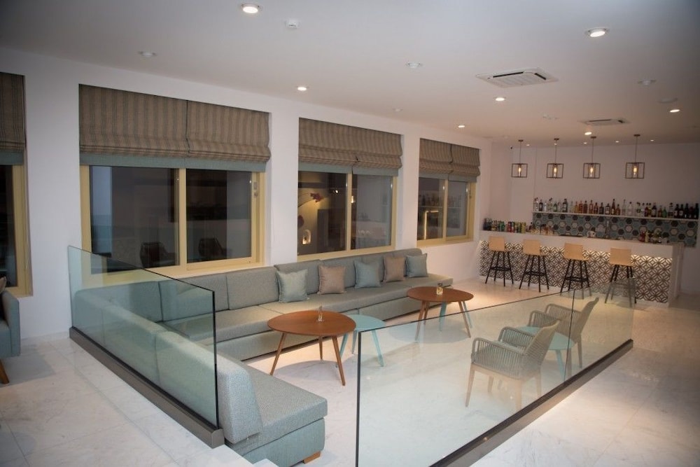 Zephyros Hotel 30/39