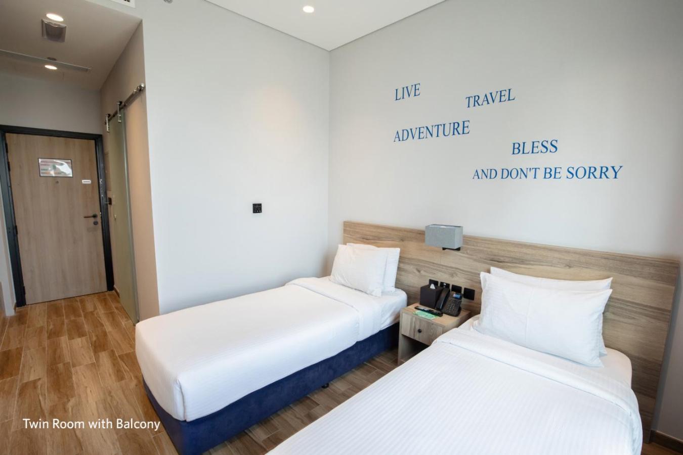 Deluxe Twin Room with Terrace