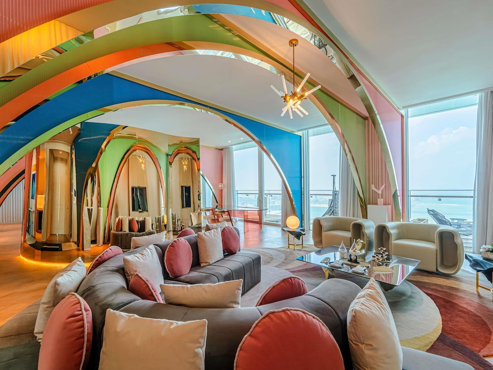 Raffles Doha 46/65