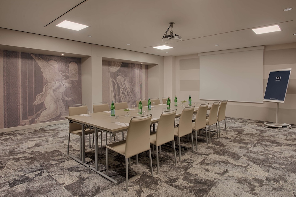 NH Roma Villa Carpegna 53/59