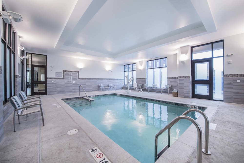 TownePlace Suites Boston Logan Airport/Chelsea 4/40