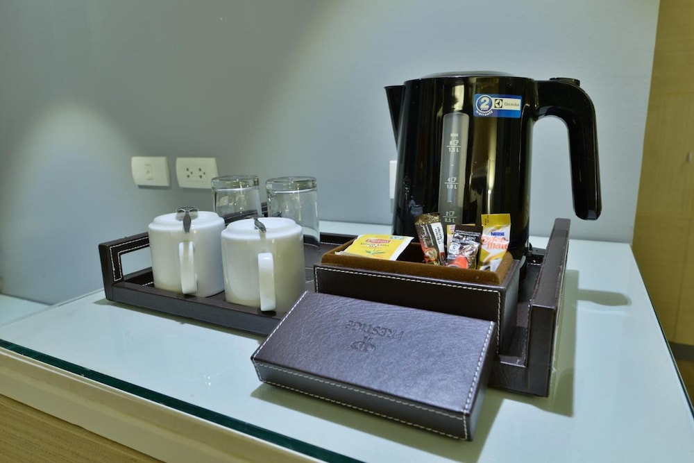 Prestige Suites 30/42