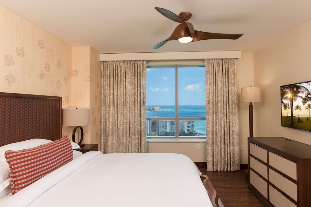 1 Bedroom, Ocean, Luxury, Suite, King Bed, Sofa