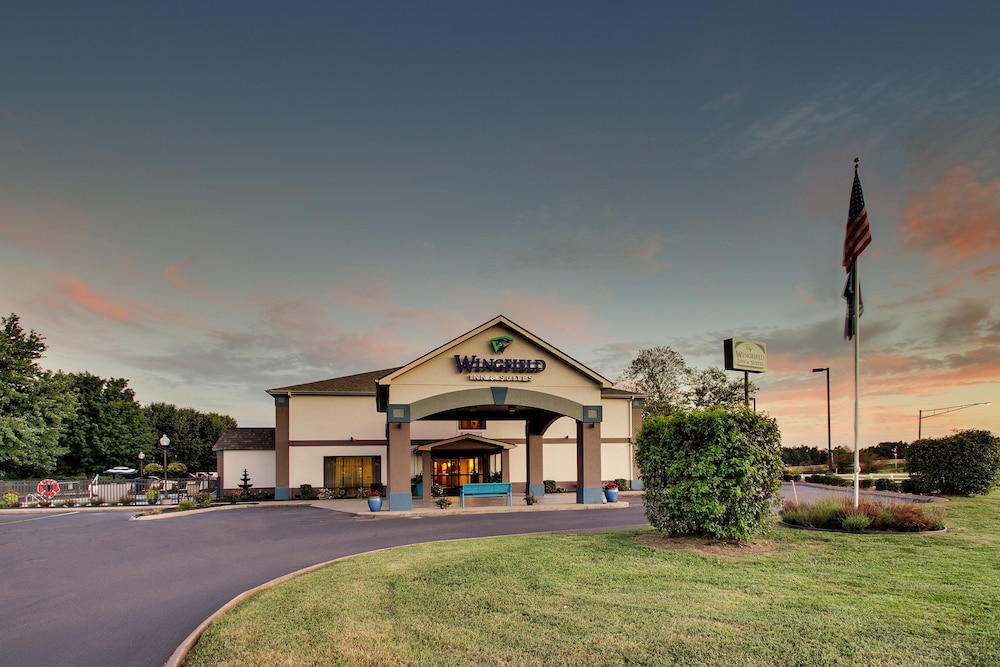 Wingfield Inn & Suites thumb 4