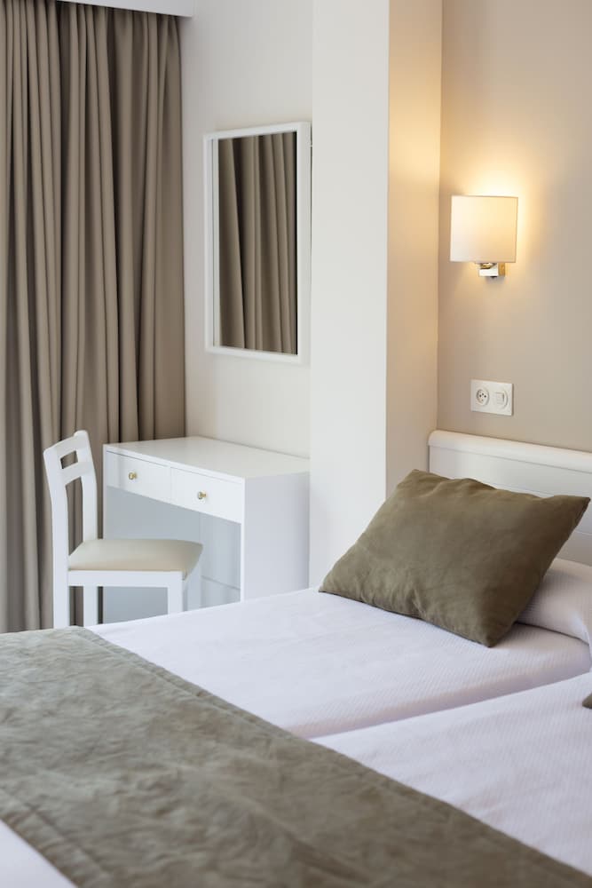 Hostal Residencia Sutimar 30/51