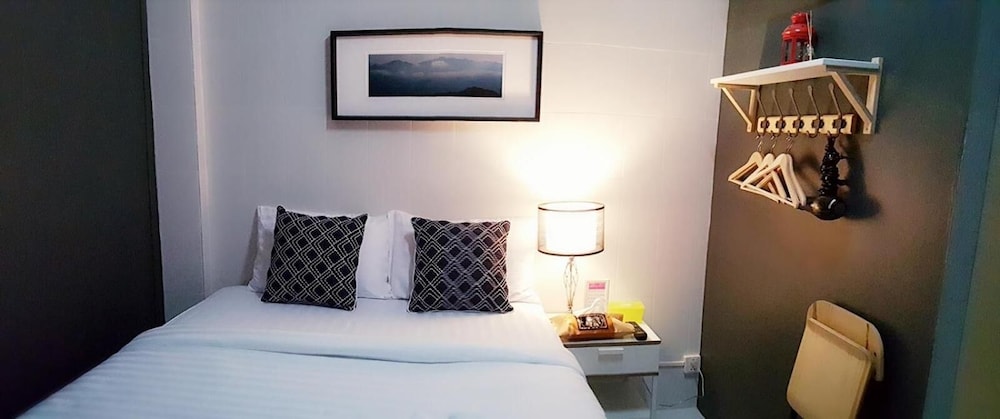 Baan Pinklao 14/40