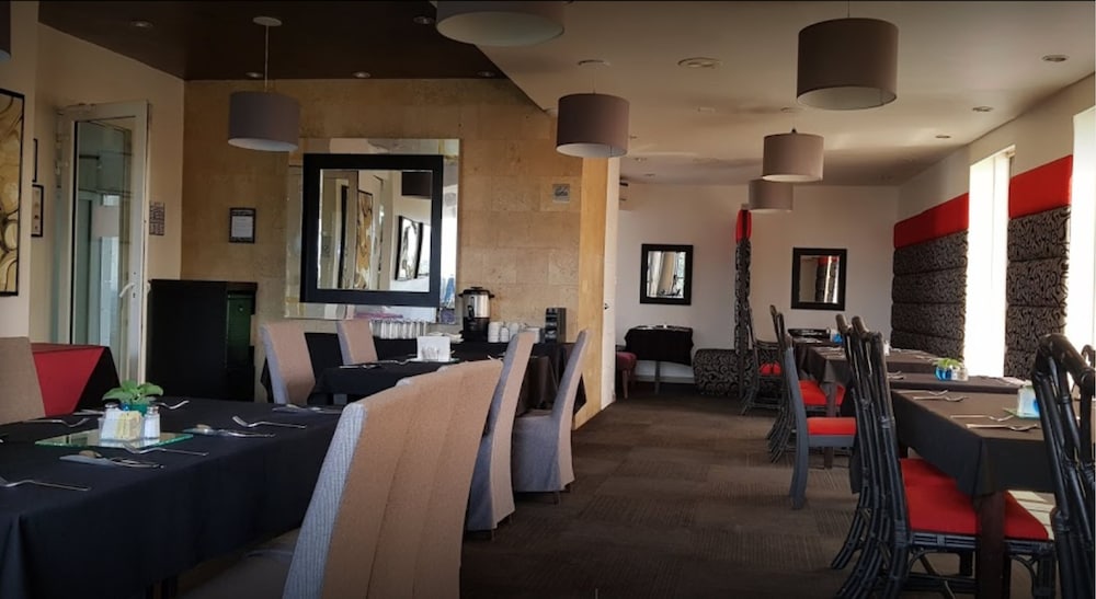 Minister Business Hotel 42/48