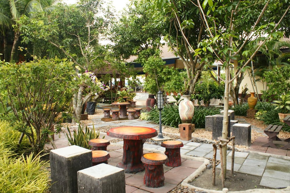 Juntra Resort And Hotel 29/54