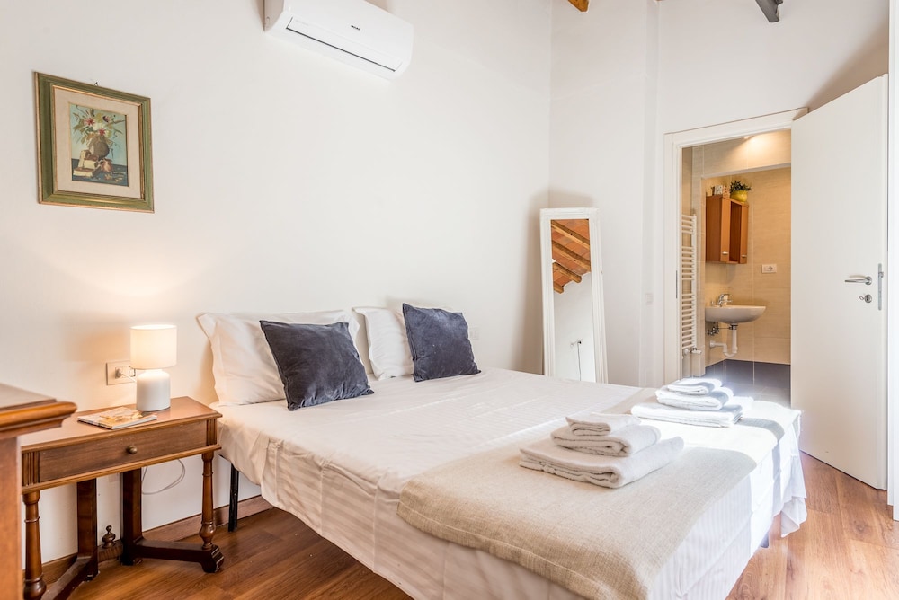 Ghibellina Apartment 8/50
