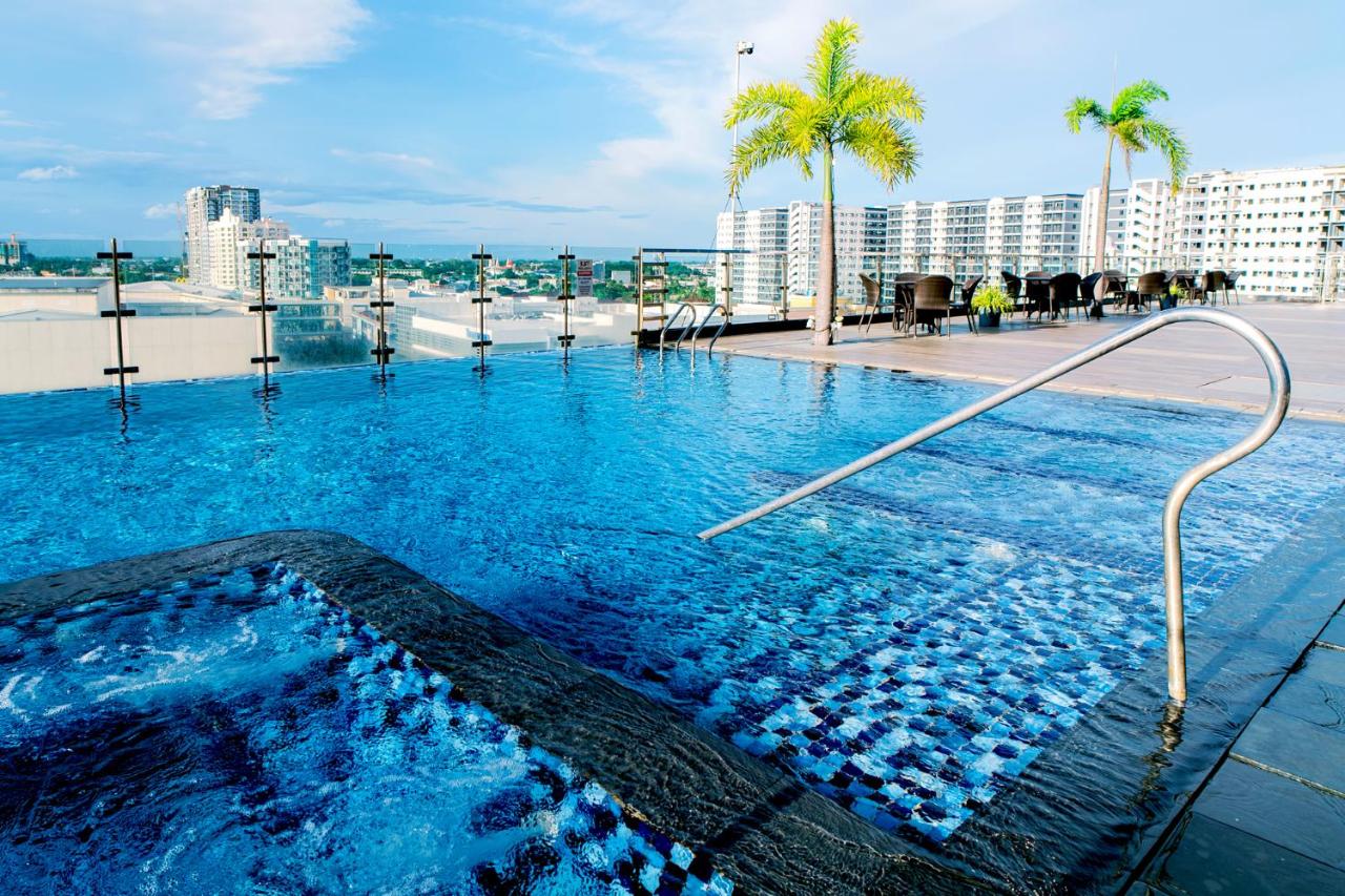 MCollection - Convenient City Stay in Iloilo Business Park 18/21