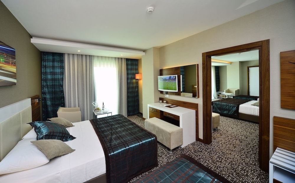 White City Resort 59/80