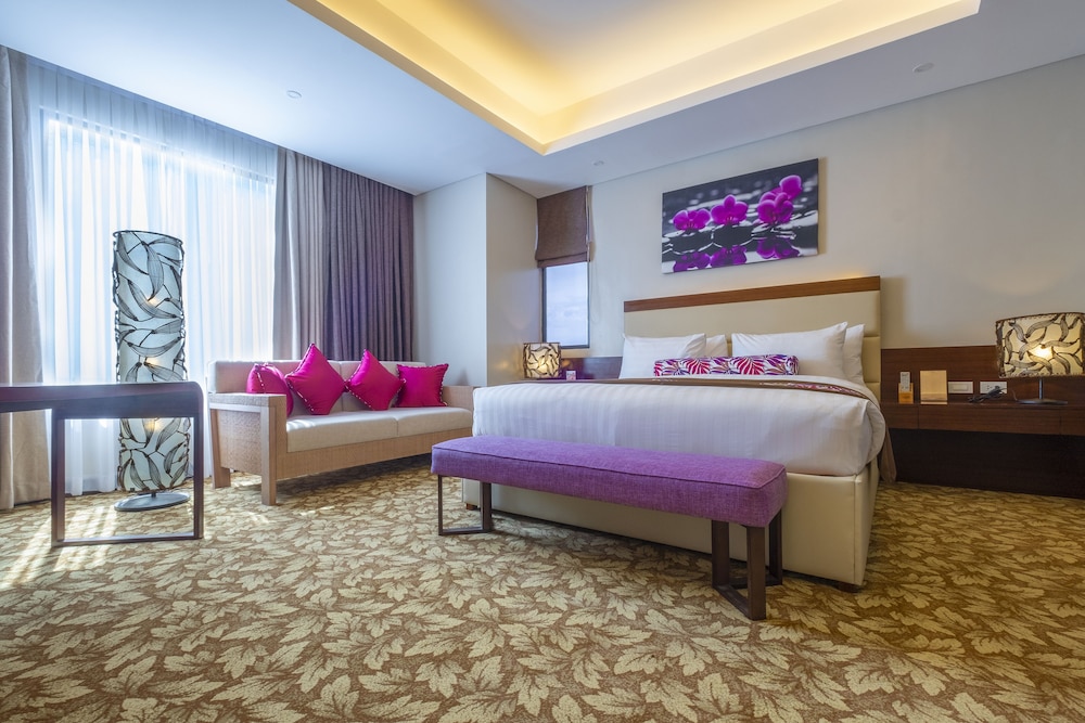 Maayo Hotel 8/37