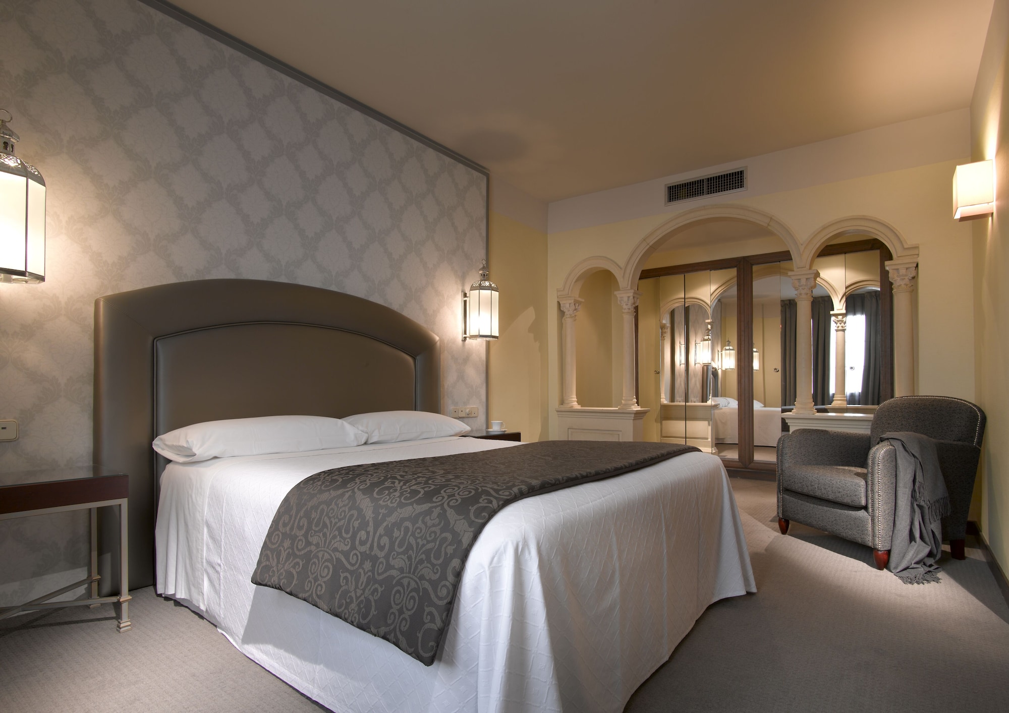 JUNIOR SUITE, FAMILY