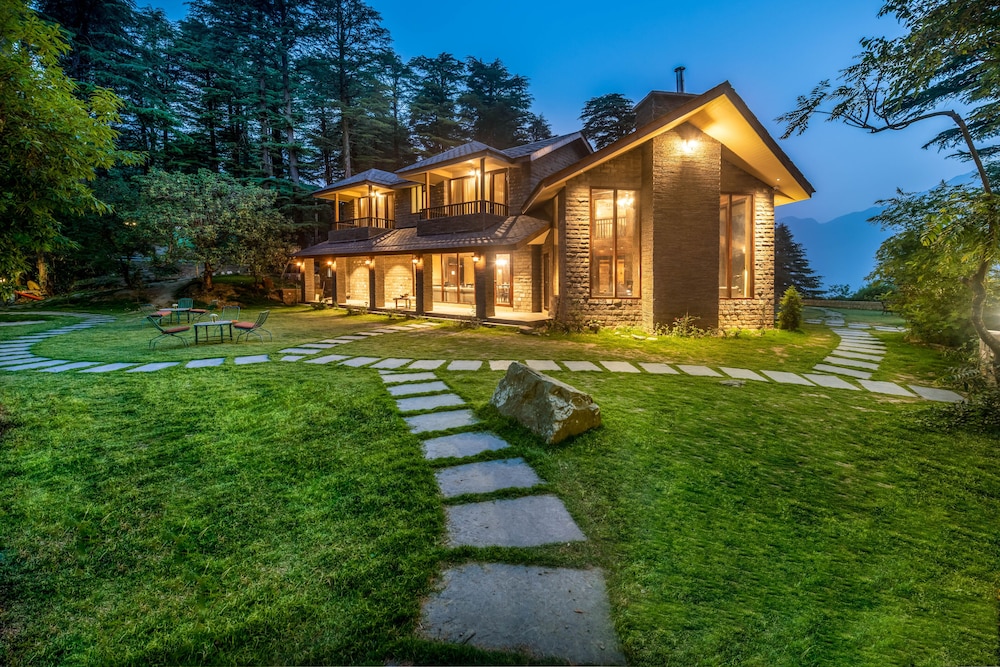Hotel Eagles Nest 37/41