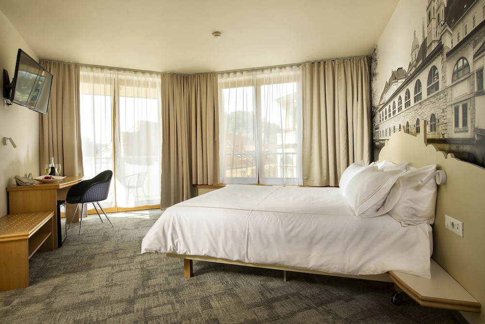 City Hotel Ljubljana 12/51