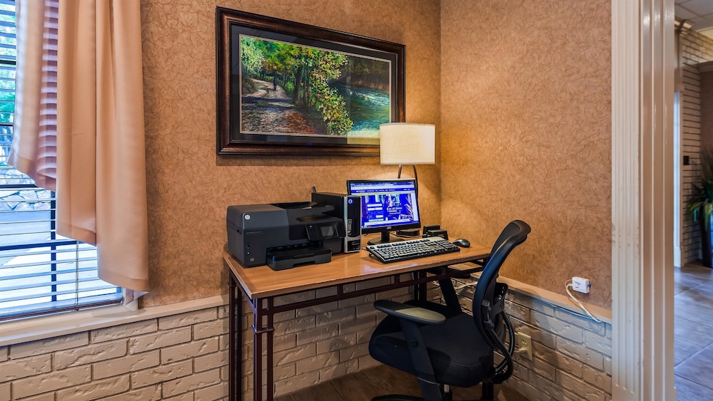 Best Western Inn of the Ozarks 26/32