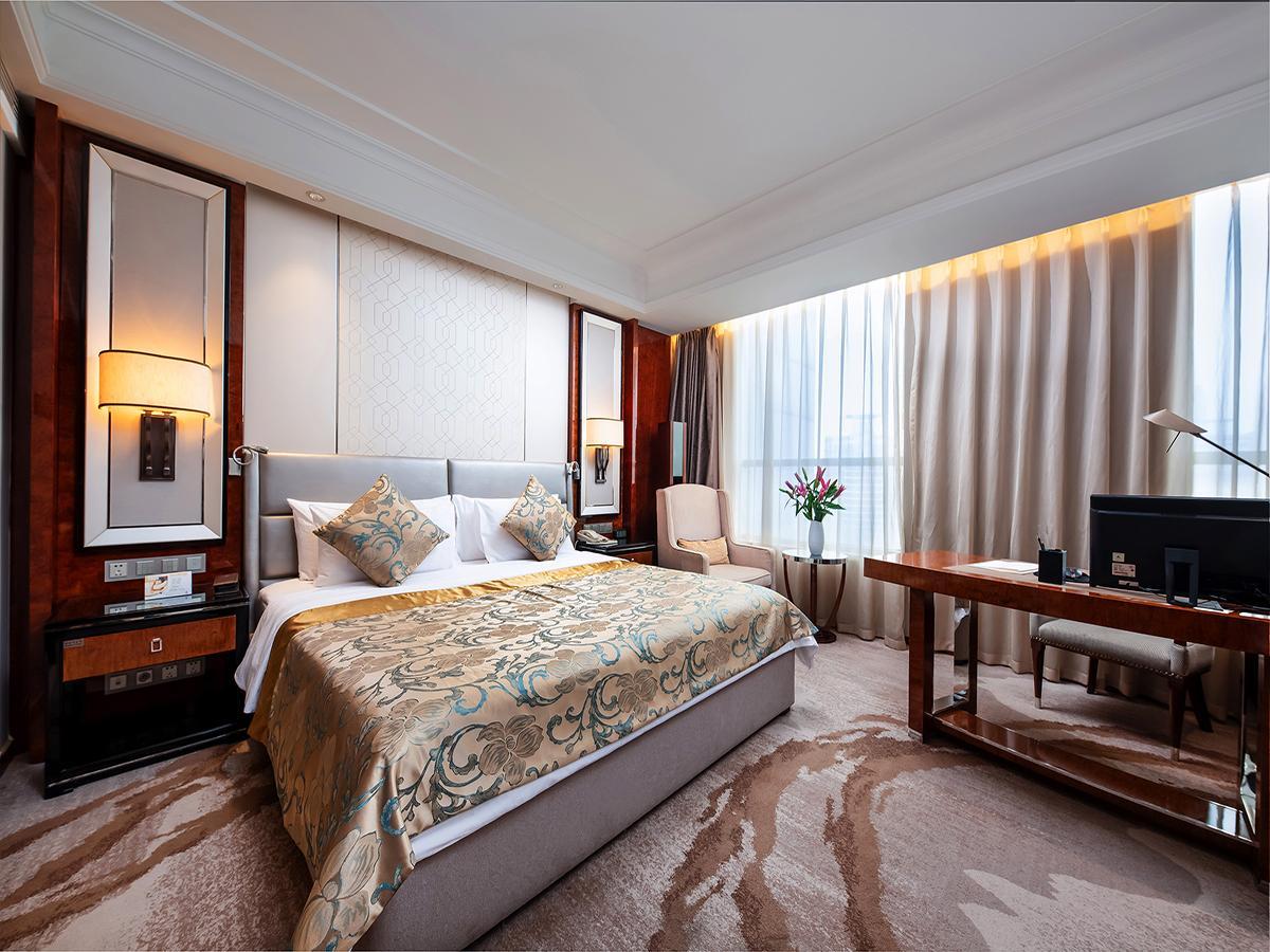 Wuxi Jinling Hotel 16/40