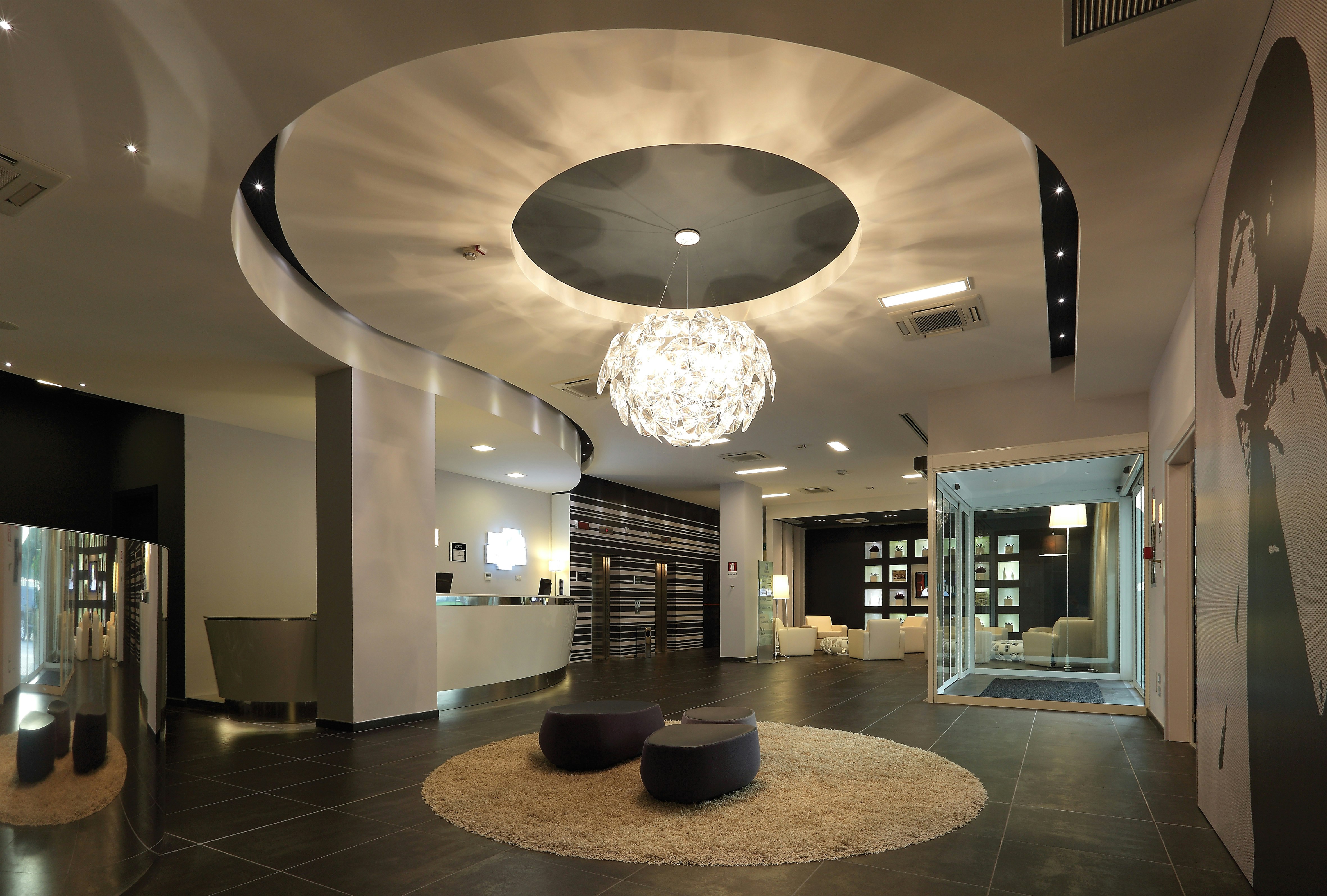 Holiday Inn Milan Nord Zara 16/66