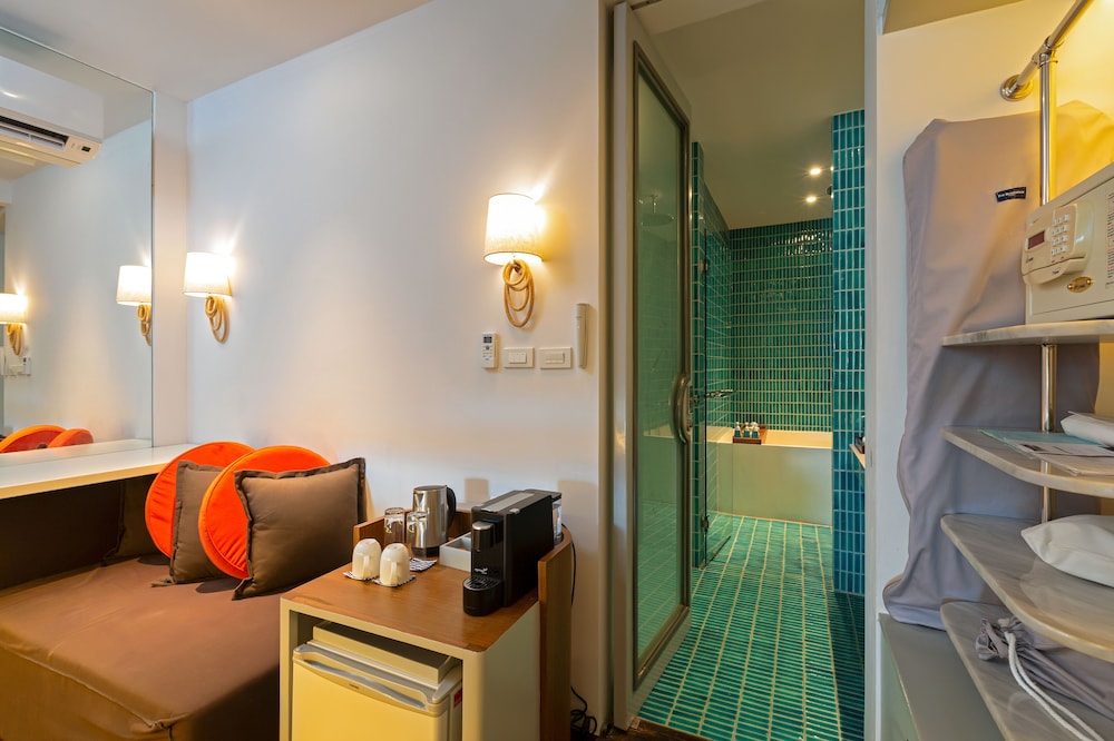 Ocean, Suite, Queen Bed، The Boathouse Phuket 8/9