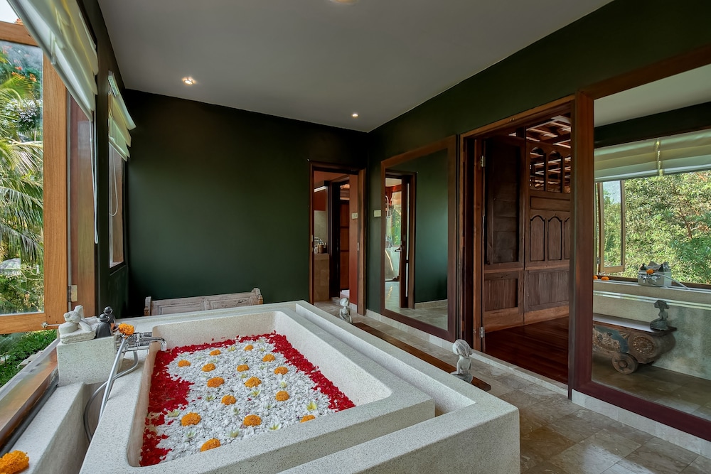 Villa Atas Awan 12/50