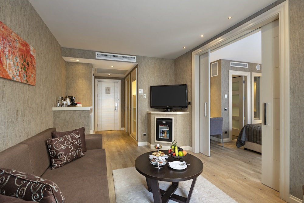 Limak Eurasia Luxury Hotel 28/49