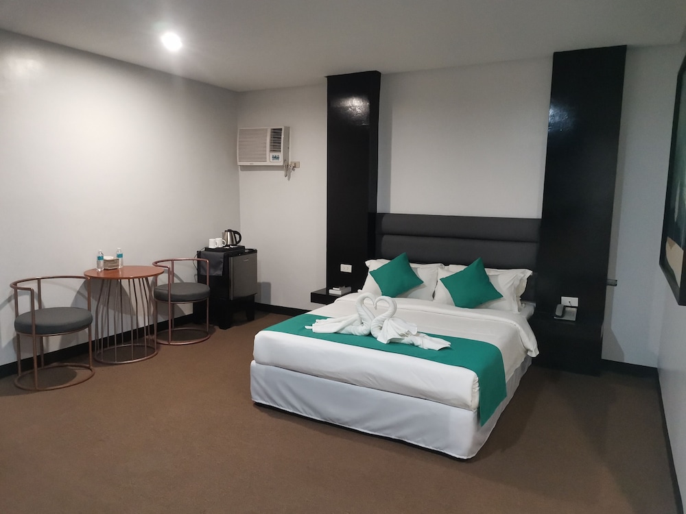 Palette Angeles, Clark International Airport, Formerly Boss Hotel 36/61