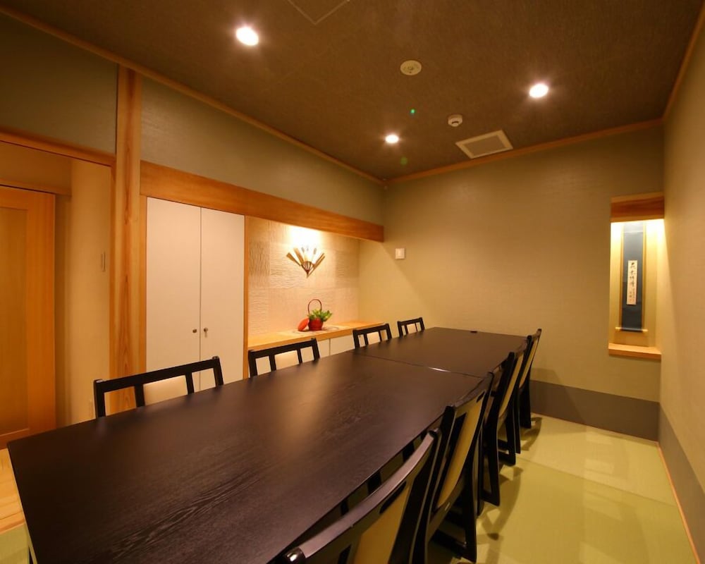 Hotel Hanakomichi 55/63