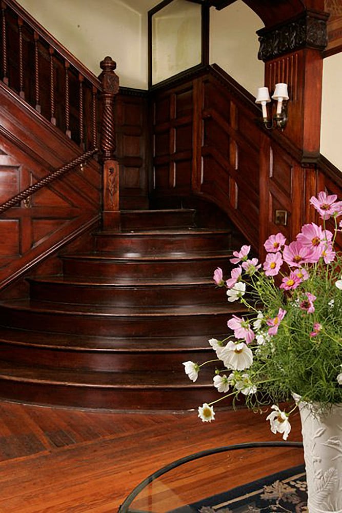 Morgan State House Inn 4/50