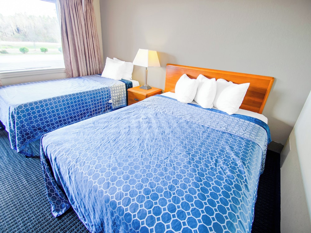 Sportsman Inn by OYO US Hwy-64 14/42