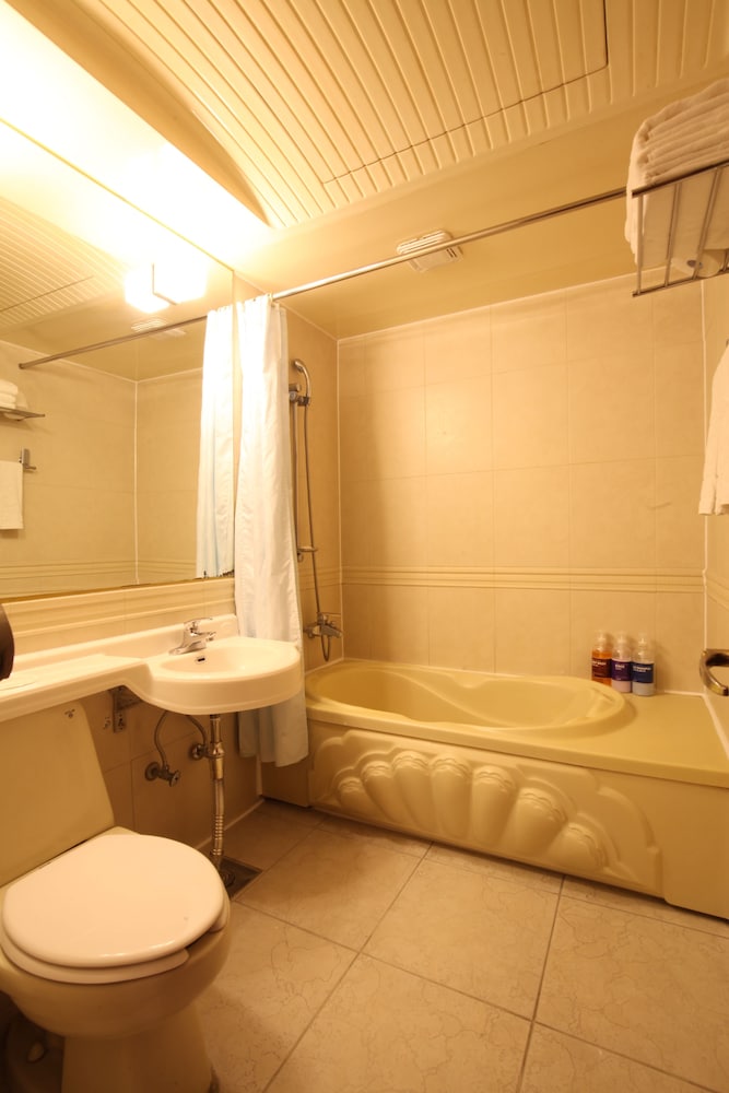 Hotel Angel 50/50