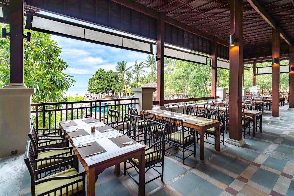 Khaolak Laguna Resort 48/68