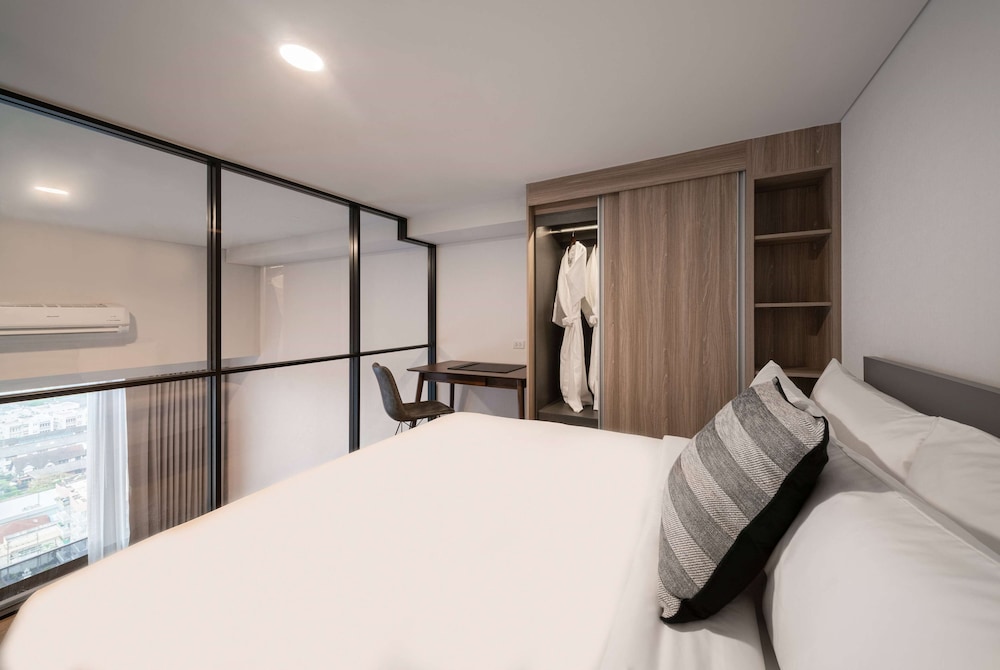 Ramada By Wyndham Bangkok Sukhumvit 87 24/61