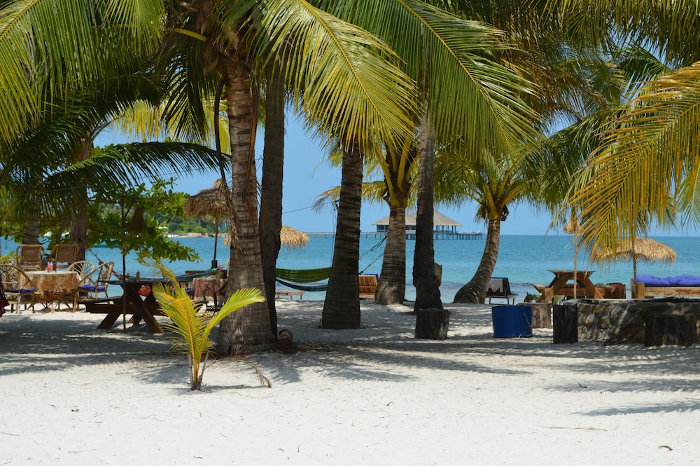 Palm Beach Bungalow Resort 34/66