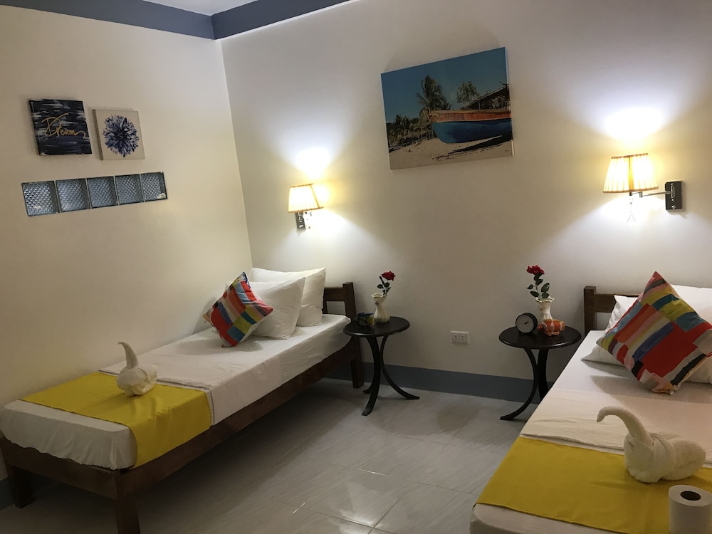 Neptune Diving Resort Moalboal 14/50