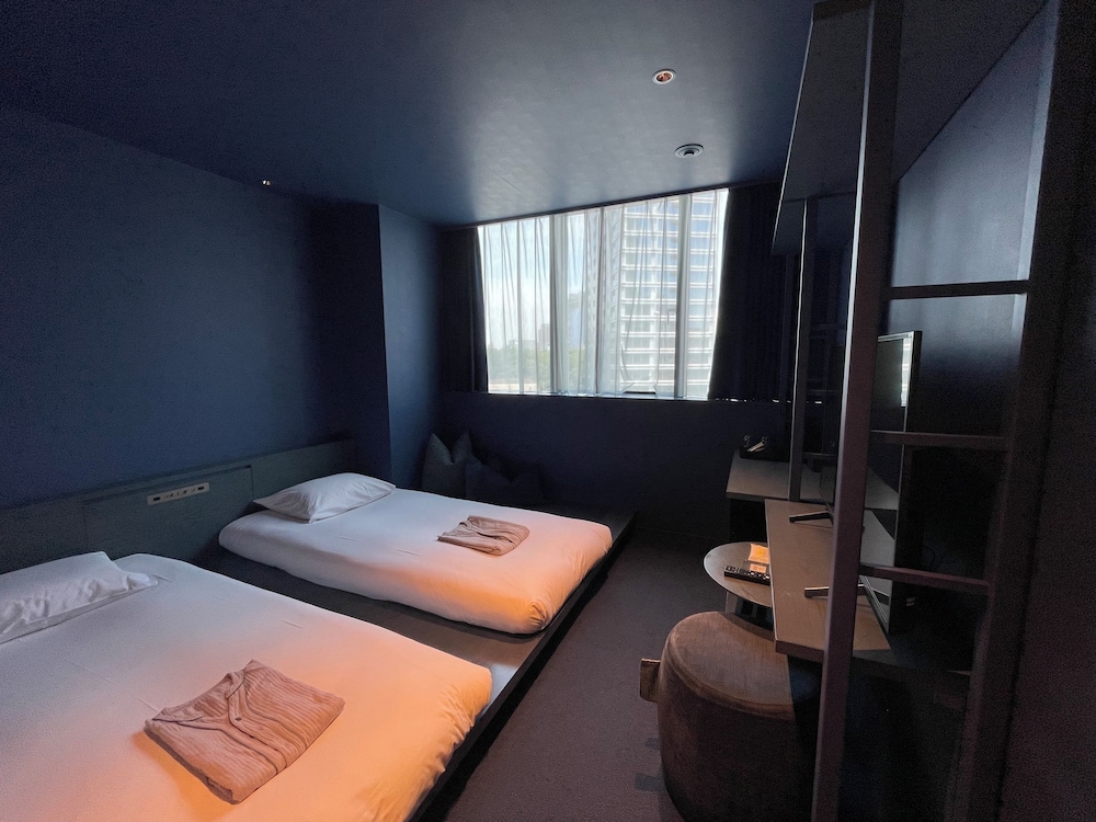 Dark Blue, Standard, Twin Beds