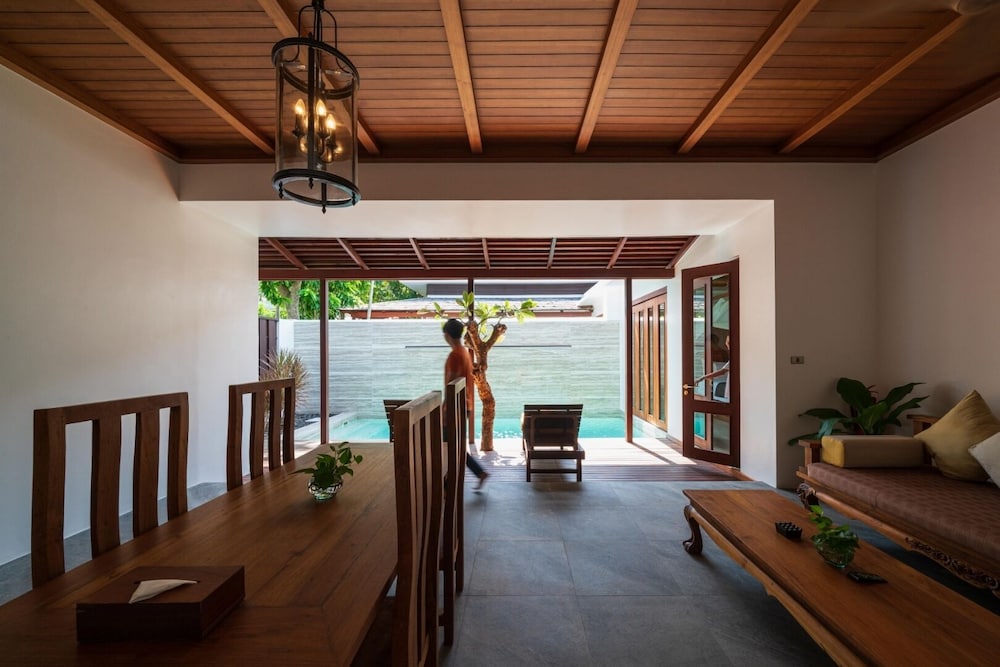 Malisa Villa Suites 72/87