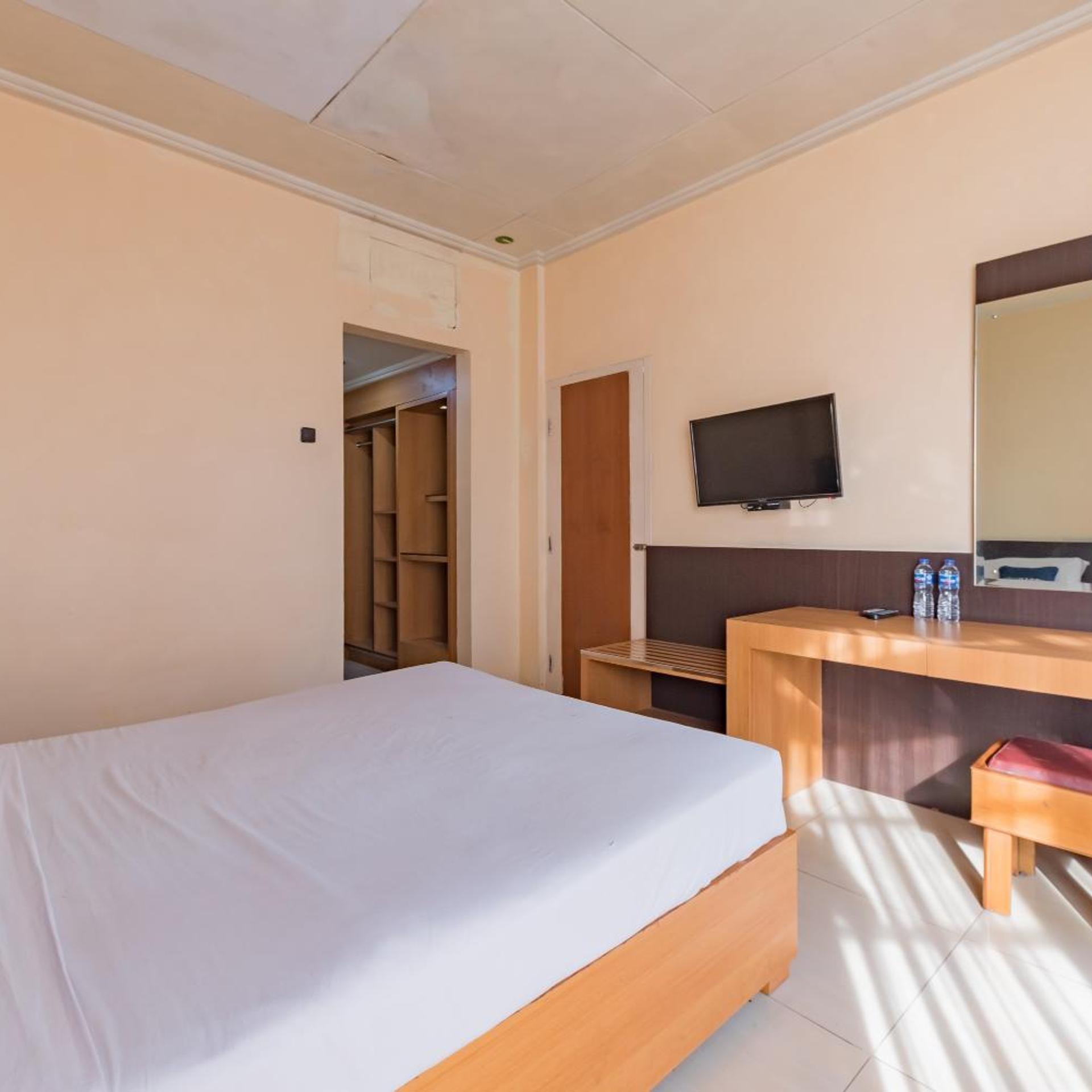 Crown Hotel Tasikmalaya 18/54