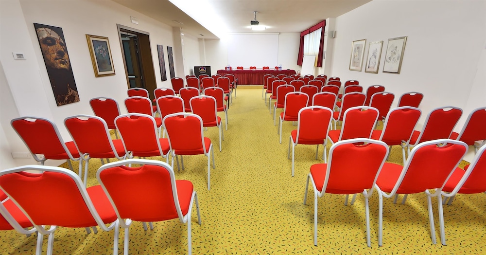Best Western Cesena Hotel 28/29