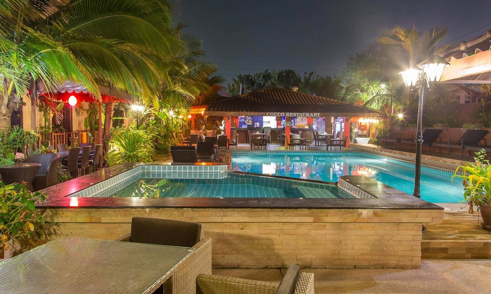 Akira Resort 36/45