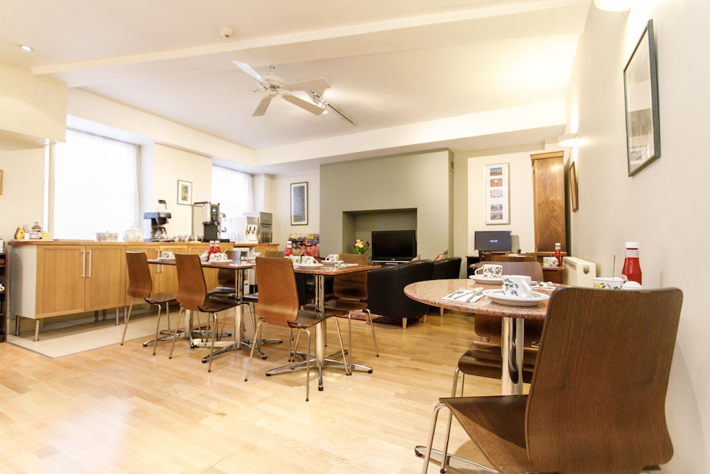Jesmond Hotel 39/50
