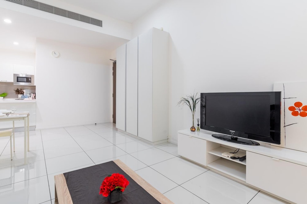 A Place Define Happiness In M Suite Klcc 36/50