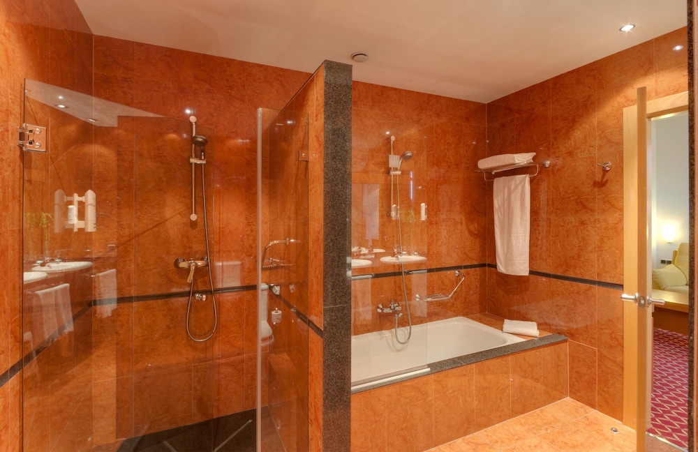 Hotel Zentral Leon 21/66