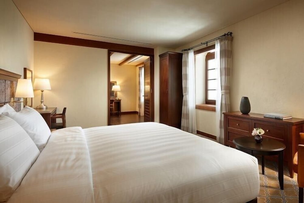 Deluxe, Lodge, Suite, King and Twin Beds