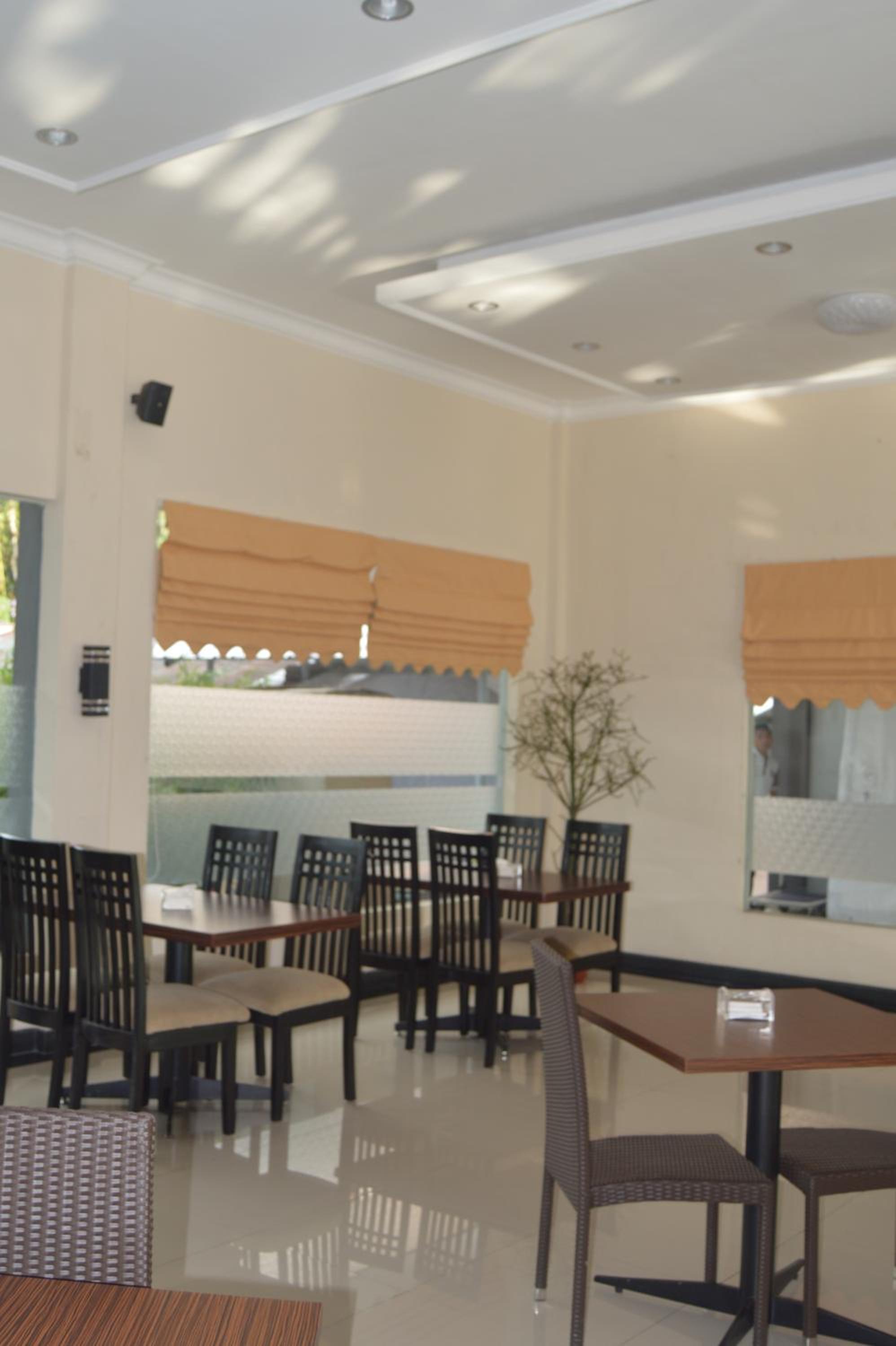 Sindha Hotel Ruteng 24/29