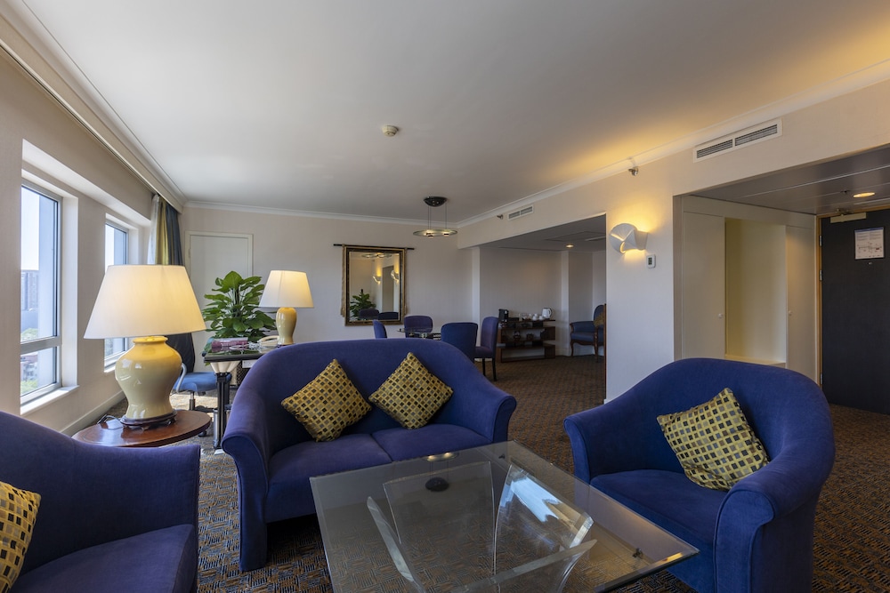 Grand Skylight Hotel Royal 28/34