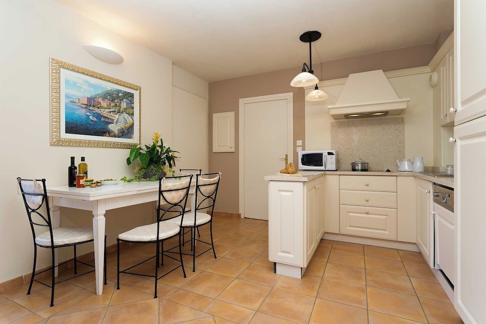 Madame Vacances Residence Provence Country Club 47/50