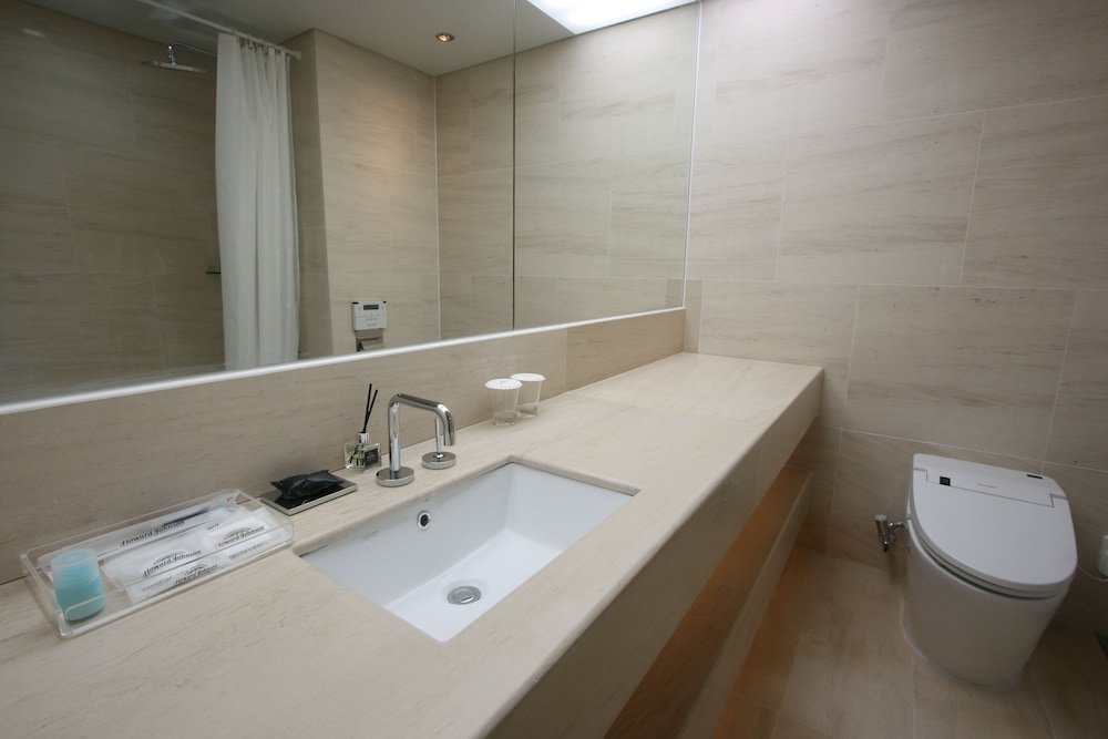 Gloucester Hotel Jeju 16/57